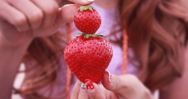 洗顔？化粧水？エステ？目立つ毛穴…いちご肌へのおすすめケアはコレだ！