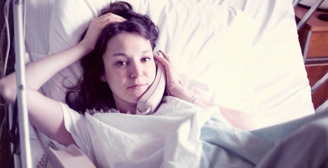 実は74%が悩んでいる!知っておきたい産後の抜け毛の原因と正しいヘアケア