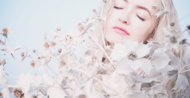 ウォーターピーリングって本当に効果ある？話題のオススメ美顔器も♡