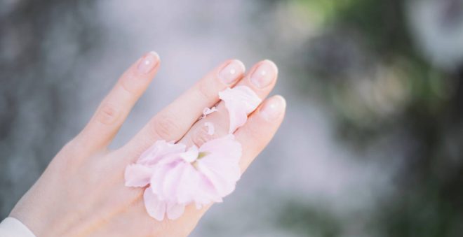 指先の乾燥を何とかしたい！ささくれの原因と正しい治し方とは？